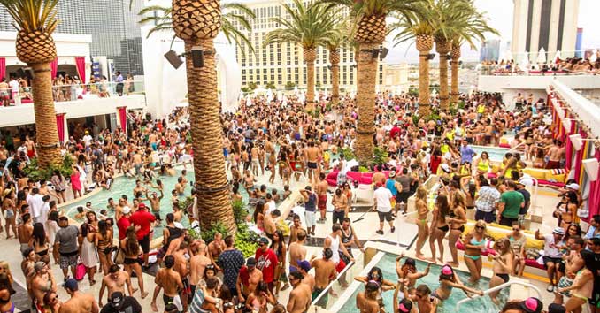 The Best Las Vegas Hotels for Spring Break on the Strip 