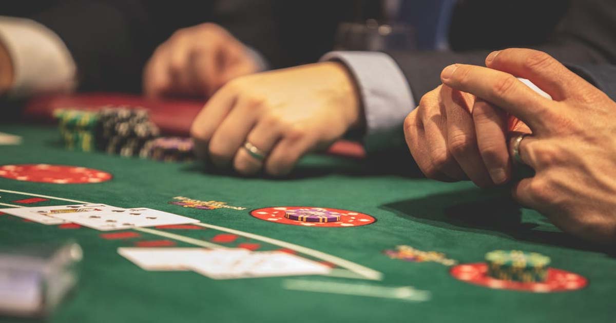 how to get a job as a casino dealer?